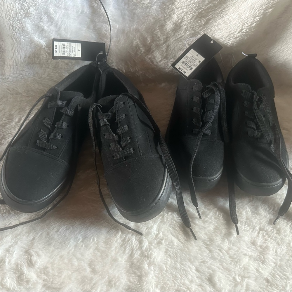 Target Art Class Boys & Girls Size 3 & 4 Lace Up Sneaker Shoes